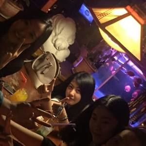 Meet your Posher, Cindy